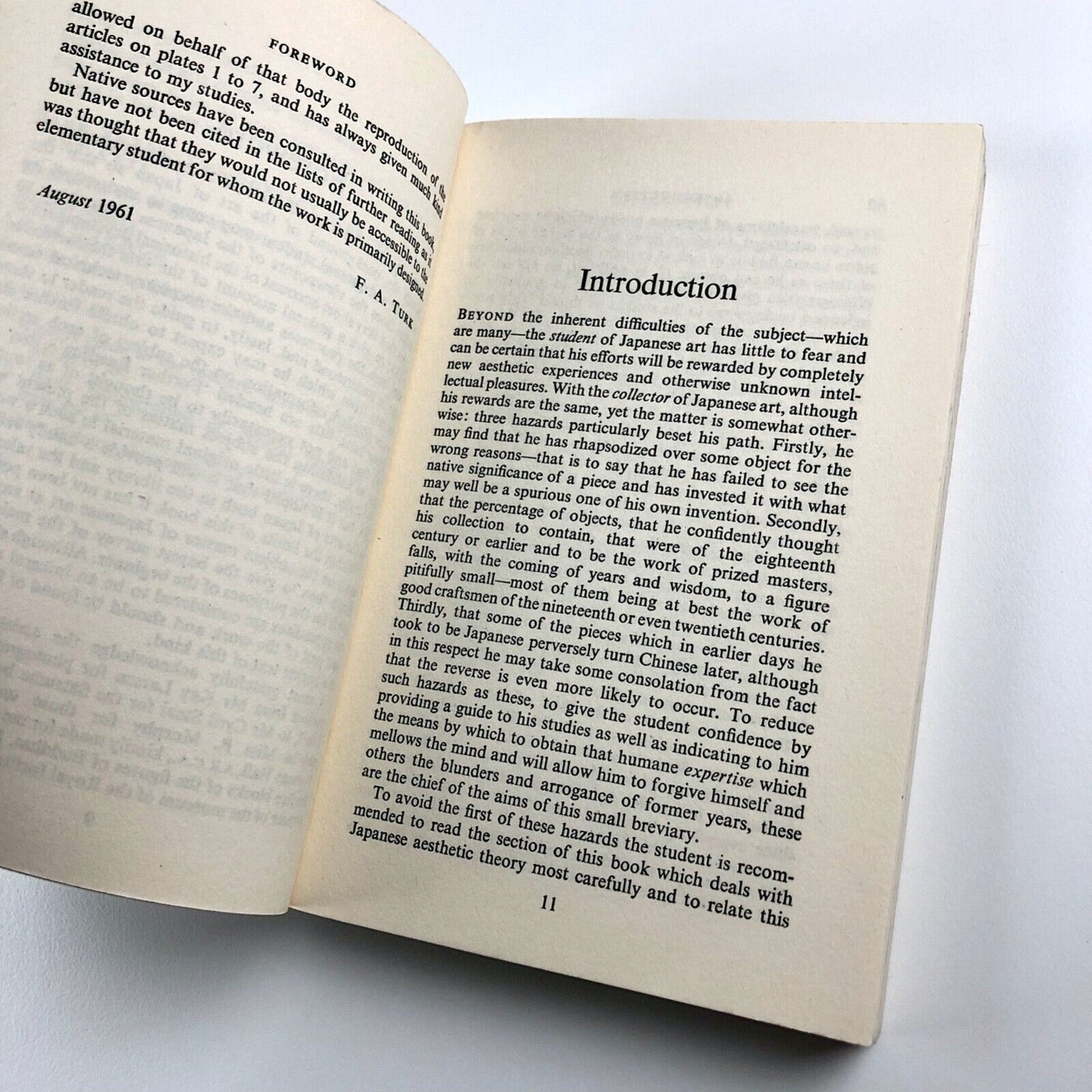 Japanese Objets d'Art by Frank A. Turk | Arco Handybooks, 1962