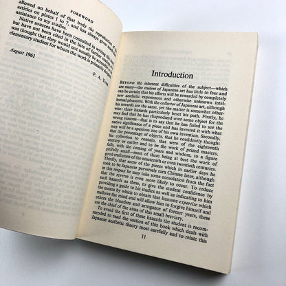 Japanese Objets d'Art by Frank A. Turk | Arco Handybooks, 1962