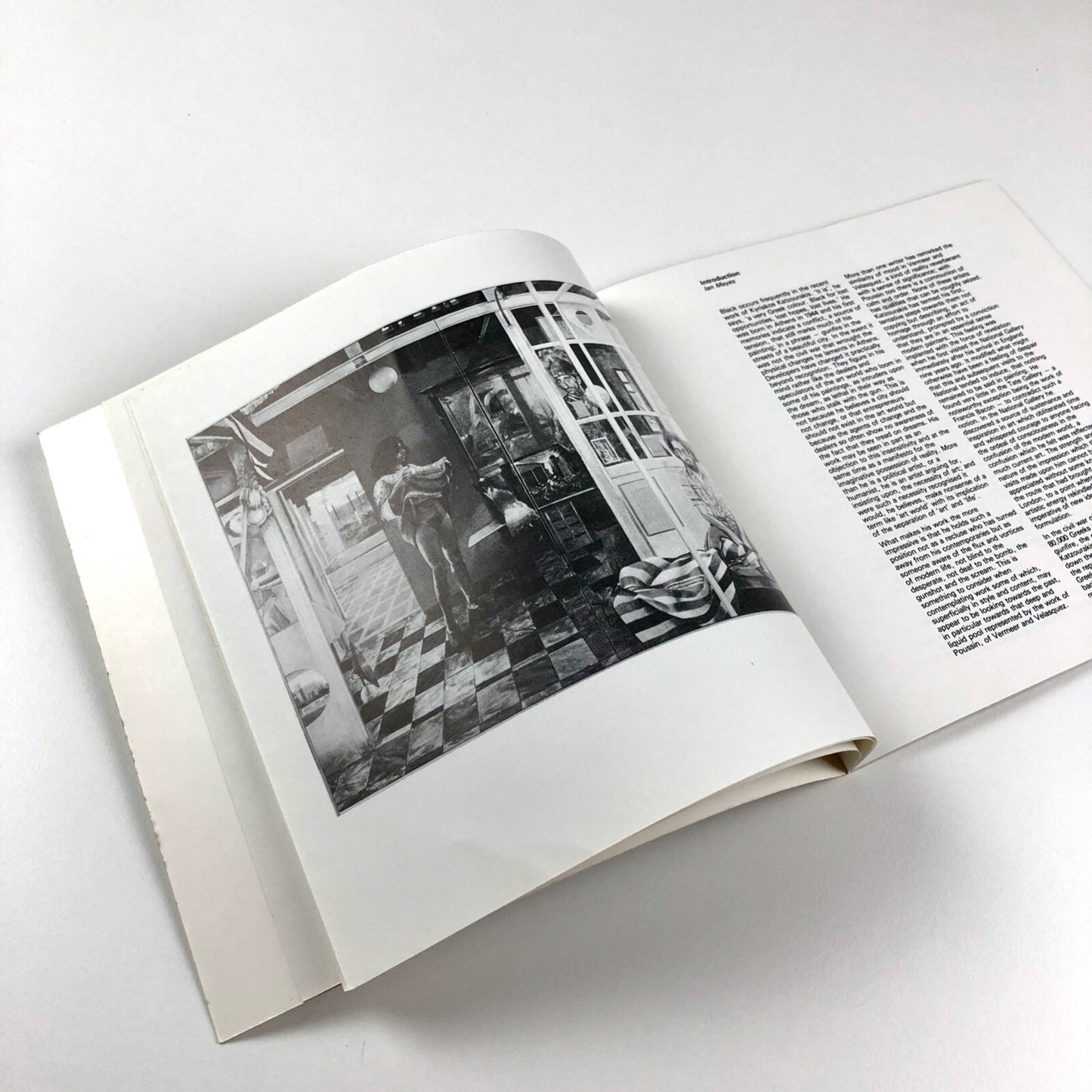 Kyriakos Katzourakis – Paintings | Midland Group Gallery, Nottingham 1982 catalogue