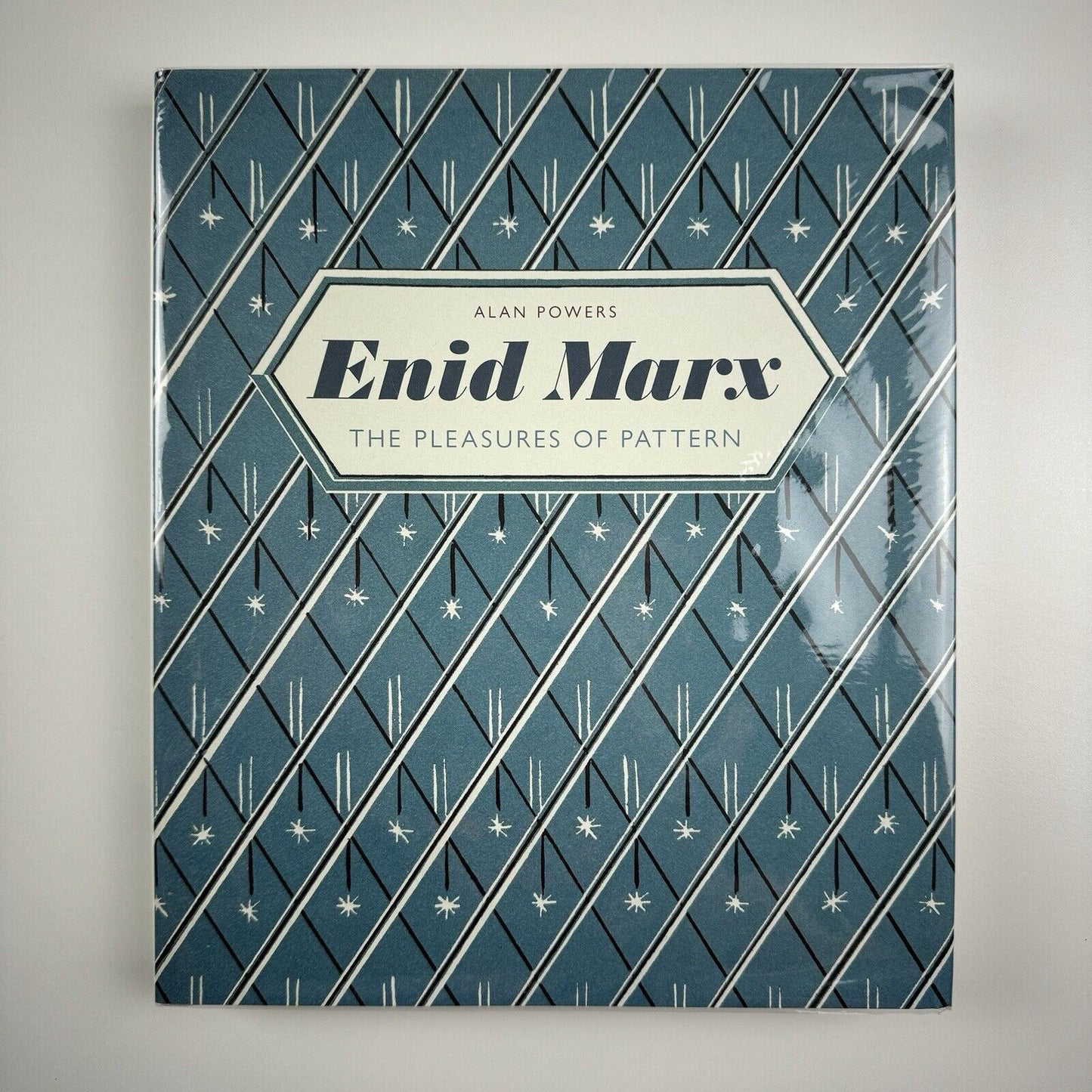 Enid Marx. The pleasures of pattern by Alan Powers | Lund Humphries, 2018 signed