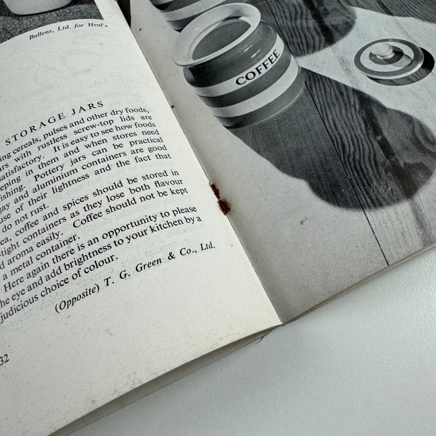 How to buy things for the kitchen. The Council of Industrial Design, 1948