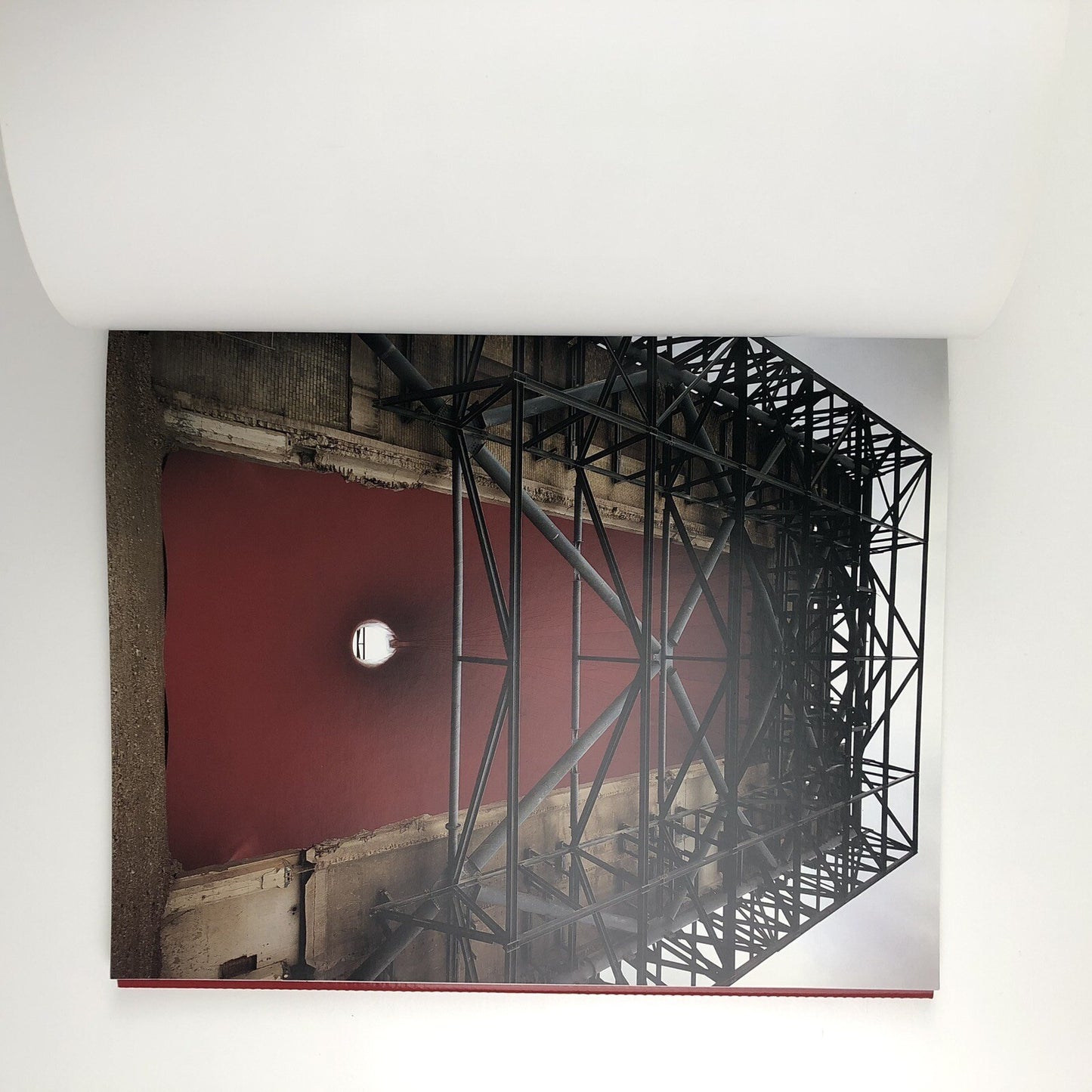Anish Kapoor – Taratantara | Baltic Centre for Contemporary Art / Actar catalogue, 2000