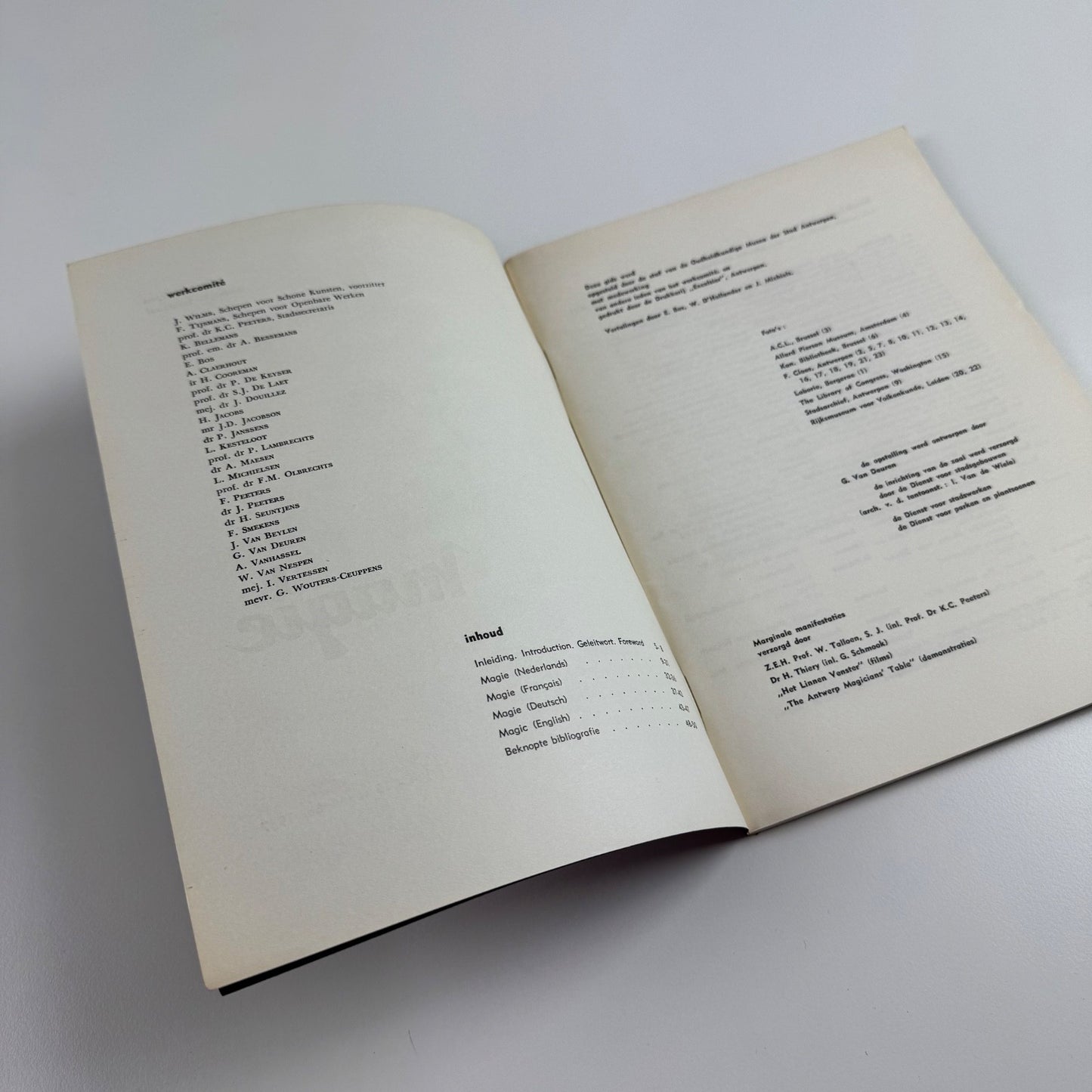 Tentoonstelling Magie | stad Antwerpen Stedelijk feestzaal 1957