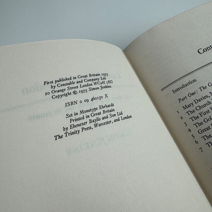 Landlords to London. The story of a capital and its growth by Simon Jenkins 1975