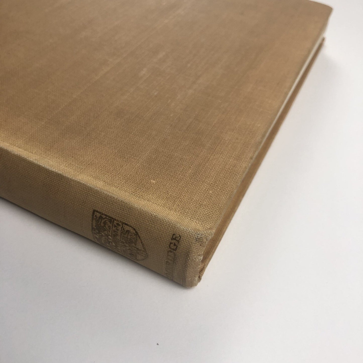 Roof Bosses in Medieval Churches by C.J.P. Cave | Cambridge University Press, 1948 | Hardback