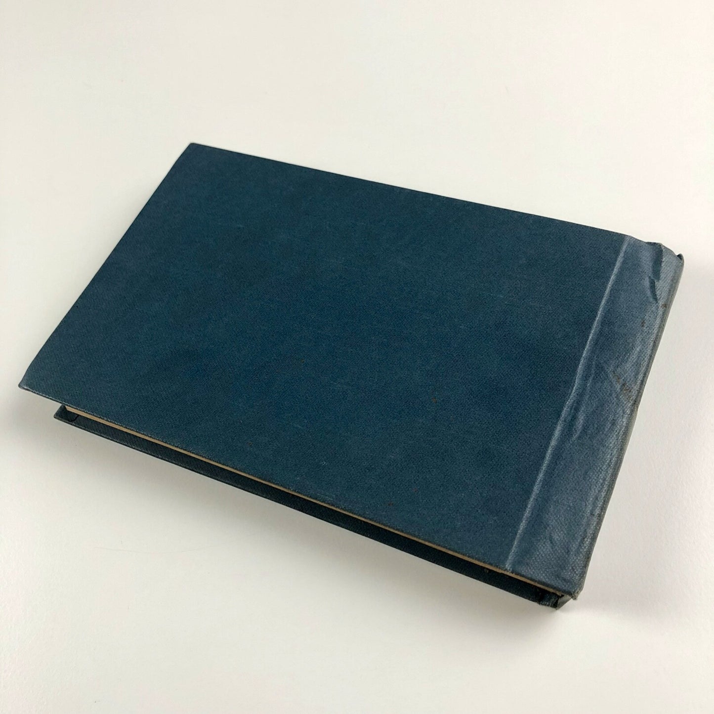Rhona Reginalda Podd – Flight log-book from 1939