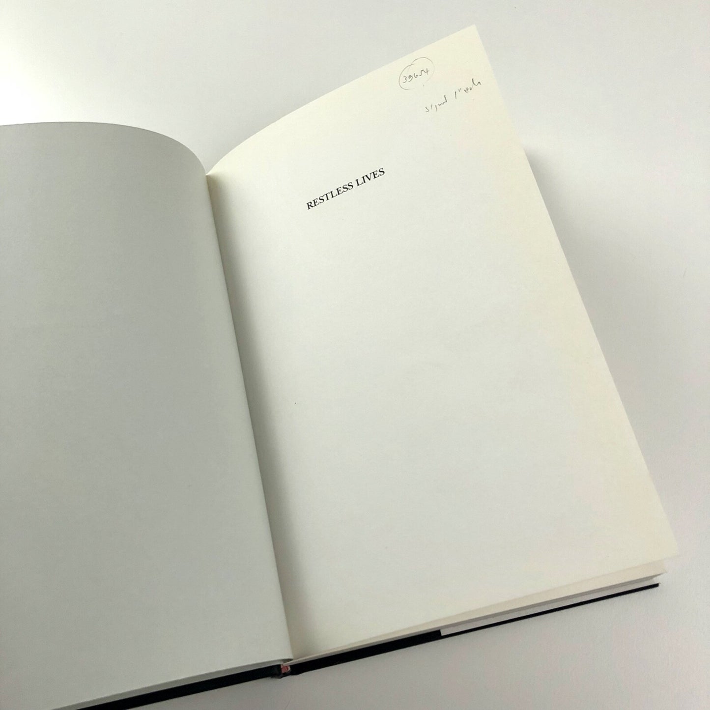 Restless Lives – the Bohemian world of Rodrigo & Elinor Moynihan by John Moynihan | Samson &amp; Company, 2002