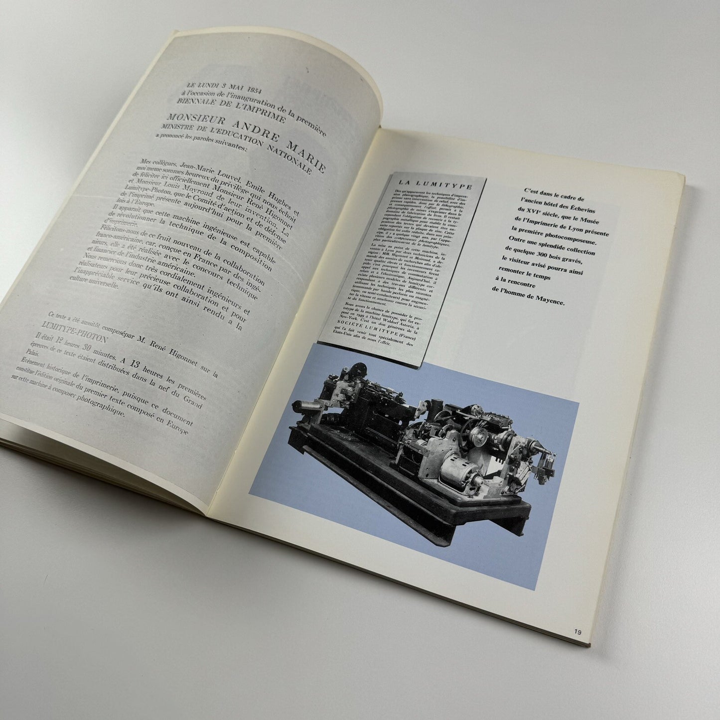 Les avatars du caractère Du Gutenberg à la photocomposition Jacques Robert | Kodak Pathé, 1972