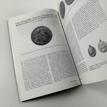The Medal. British Art Medal Society BAMS journal. Issue No. 33, Autumn 1998