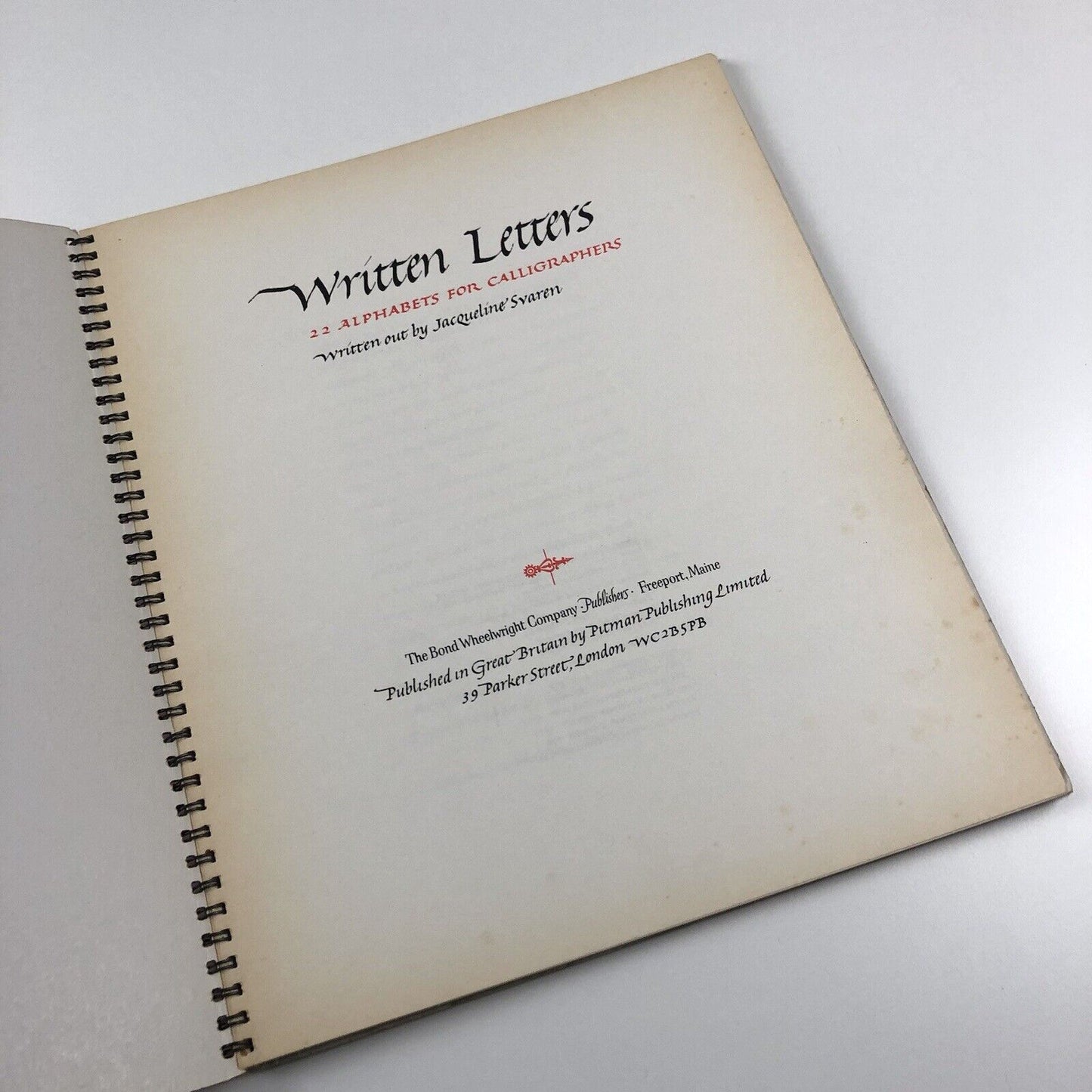 Written Letters – 22 Alphabets for Calligraphers | Jacqueline Svaren, 1980