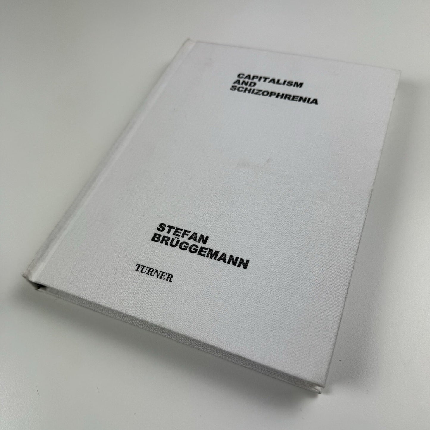 Capitalism and schizophrenia | Stefan Brüggemann | Turner/Galeria de Arte Mexicano, 2004