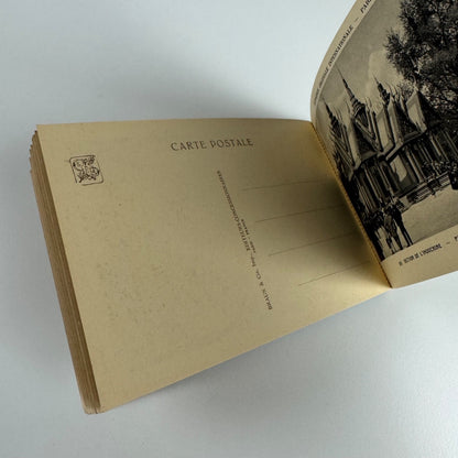 Souvenir 24 postcards. Exposition Coloniale Internationale Les Palais Françaises, Paris, 1931