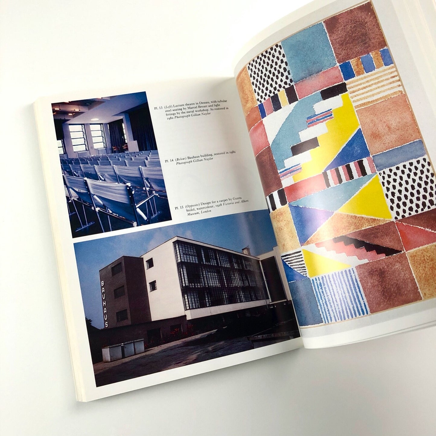 The Bauhaus Reassessed by Gillian Naylor | The Herbert Press, 1993