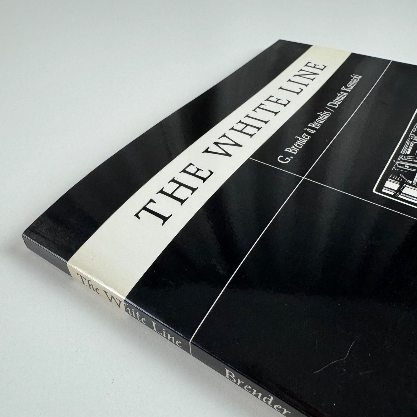 The White Line. Wood Engraving in Canada since 1945 by G. Brender à Brandis and Danuta Kamocki | The Porcupine's Quill 1990 | Includes the printed supplement Wood-Engraving - an Outline of the Method of Working