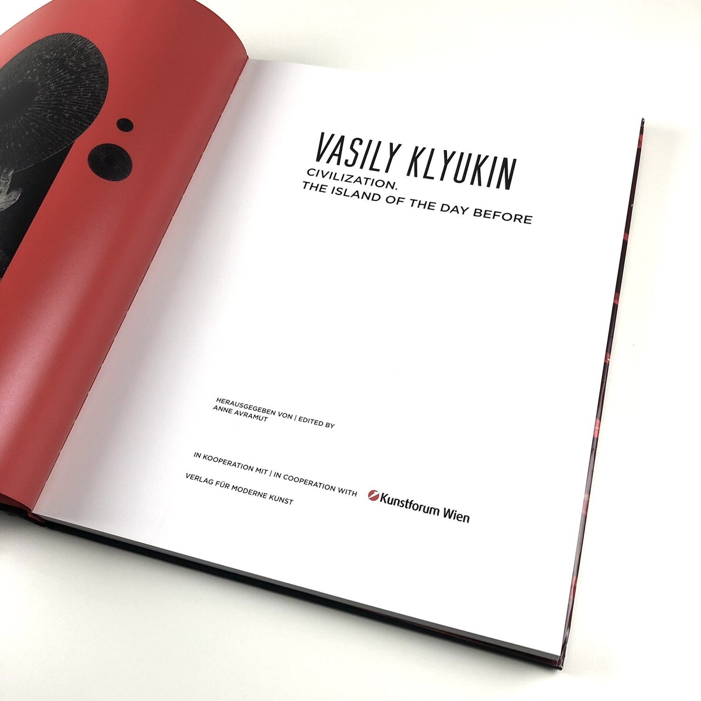 Vasily Klyukin. Civilisation. The Island on the Day Before | Edited by Anne Avramut, 2021