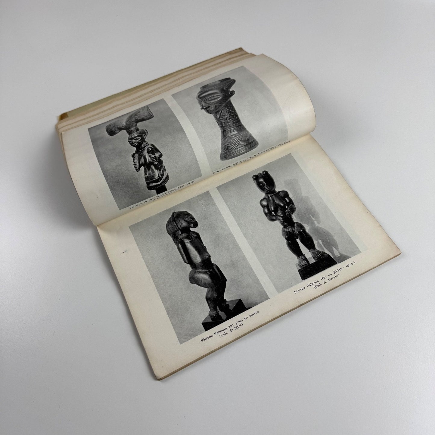 Variétés. Revue Mensuelle Illustree de L'esprit Contemporain April 1930, Annee No 12 | Edited by P.G. van Hecke