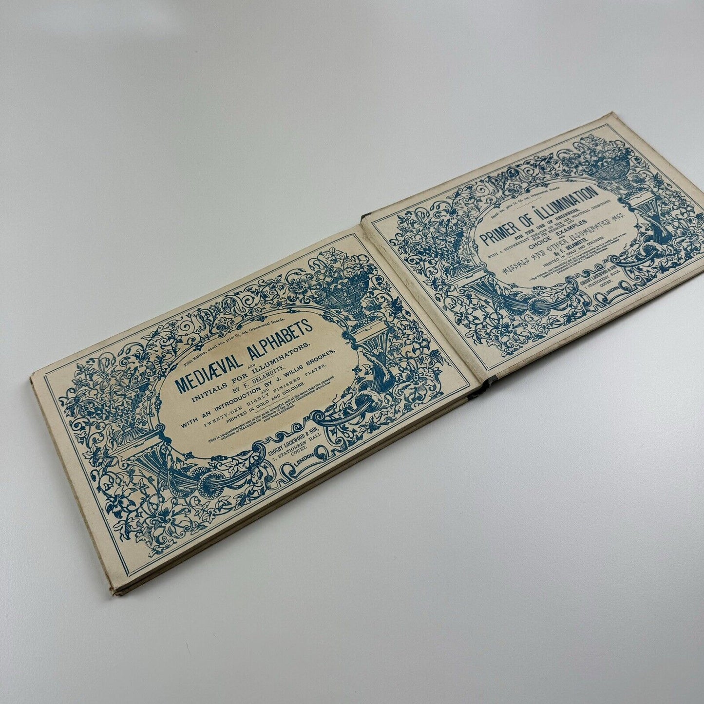 Examples of Modern Alphabets Plain and Ornamental Delamotte Crosby Lockwood 1921