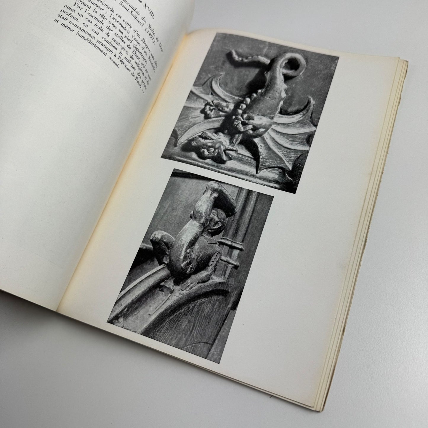 Le fantastique dans l’art Flamand by Paul Fierens. Éditions du Cercle d’art 1947