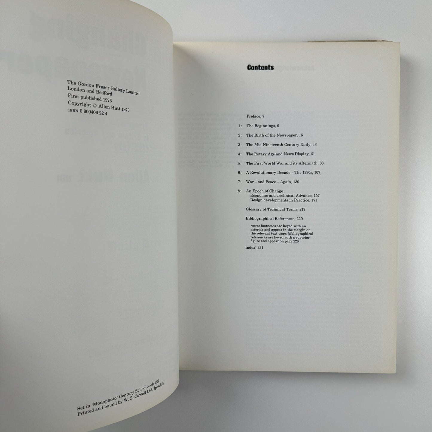 The Changing Newspaper – Typographic trends in Britain and America | Allen Hutt | Gordon Fraser, 1973