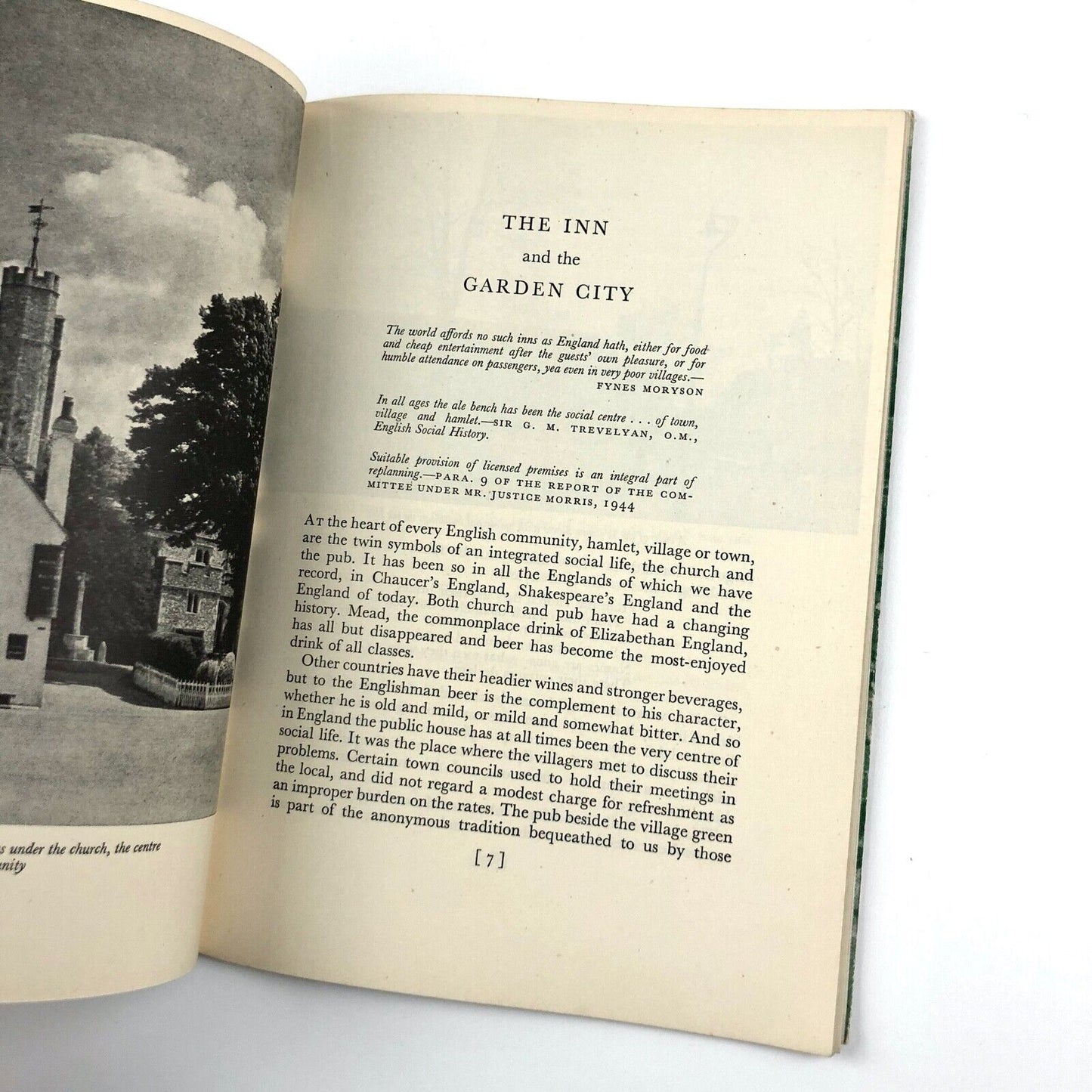 The Inn and the Garden City | Elizabeth & Gilbert McAllister | B T Batsford, 1948
