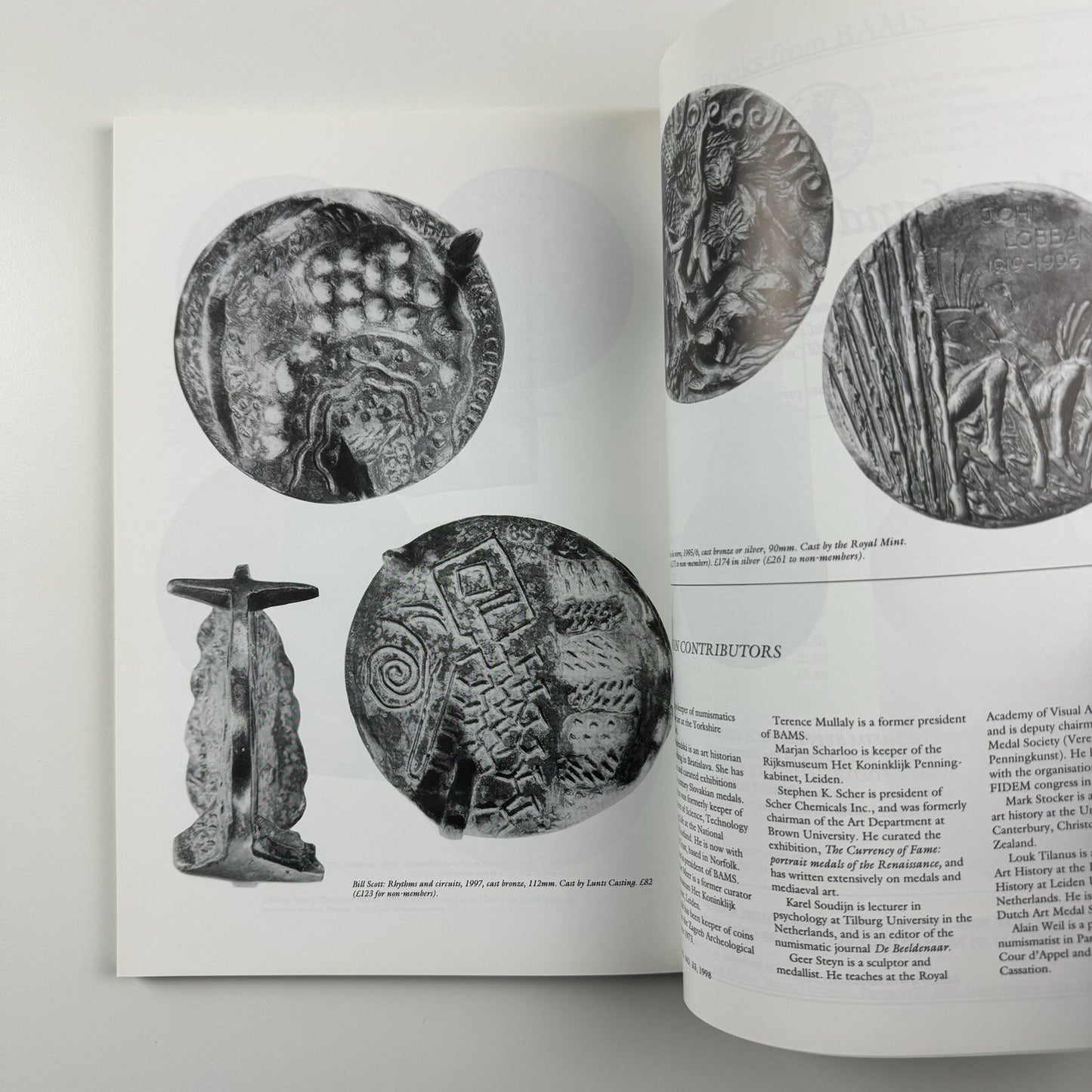 The Medal. British Art Medal Society BAMS journal. Issue No. 33, Autumn 1998