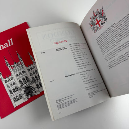 The City of London. The official guide. undated 1970/80s + Guildhall leaflet