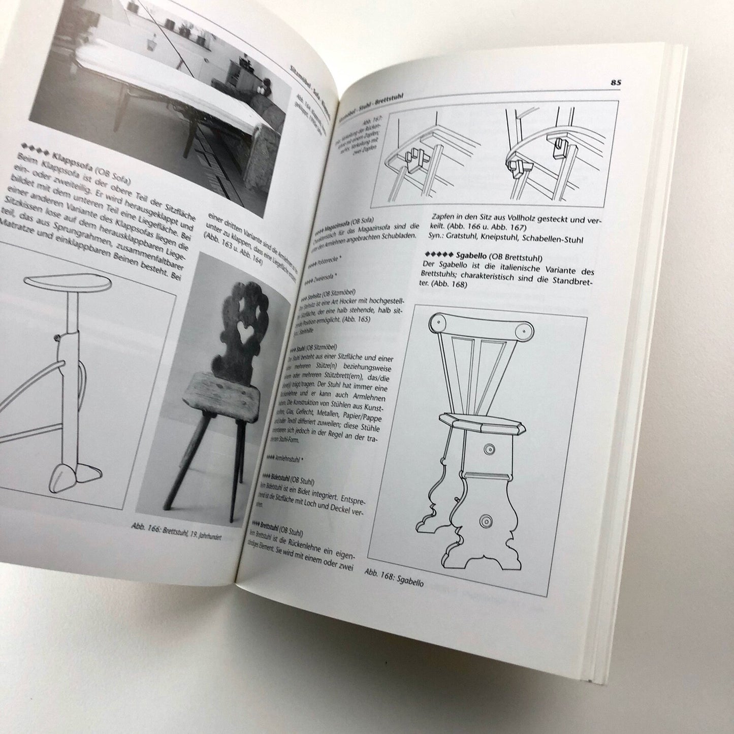 Möbel Eine Typologie für Museen und Sammlungen Museums Bausteine, 2005 | Furniture / Möbel