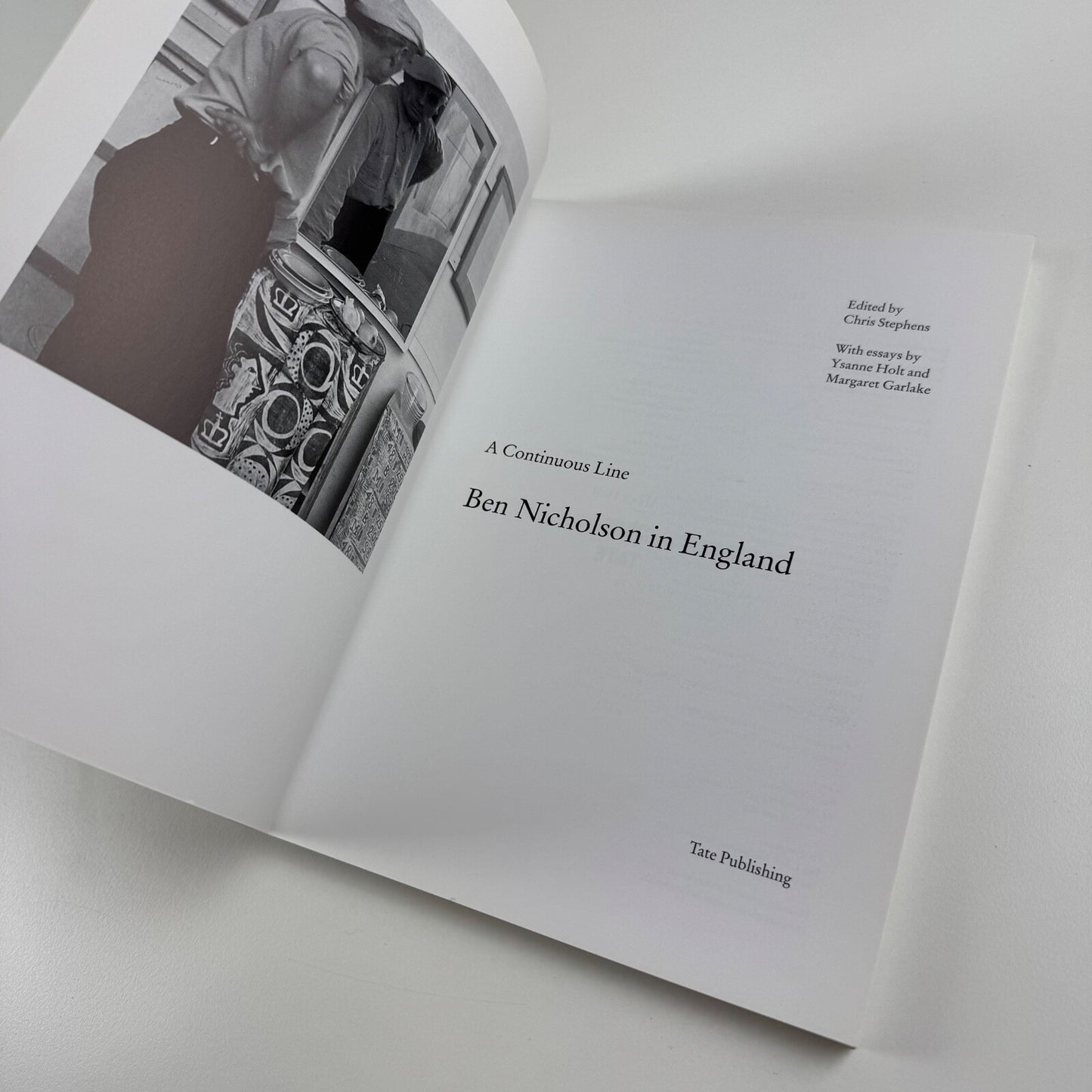 Ben Nicholson in England. A Continuous Line ed Chris Stephens Tate 2008