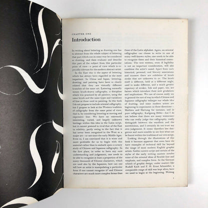 Lettering as Drawing. The Moving Line by Nicolete Gray | Oxford University Press, 1970