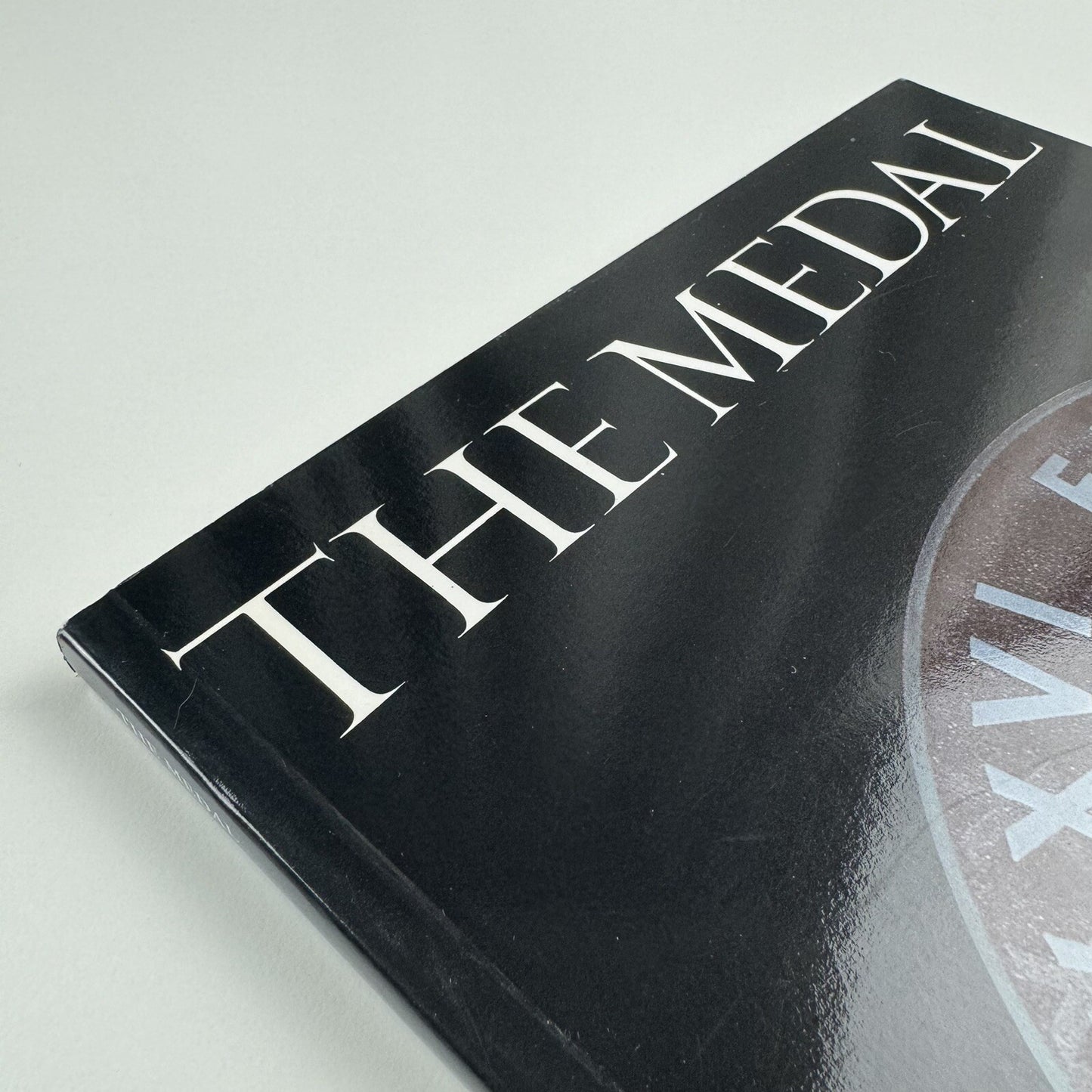 The Medal. British Art Medal Society BAMS journal. Issue No. 33, Autumn 1998
