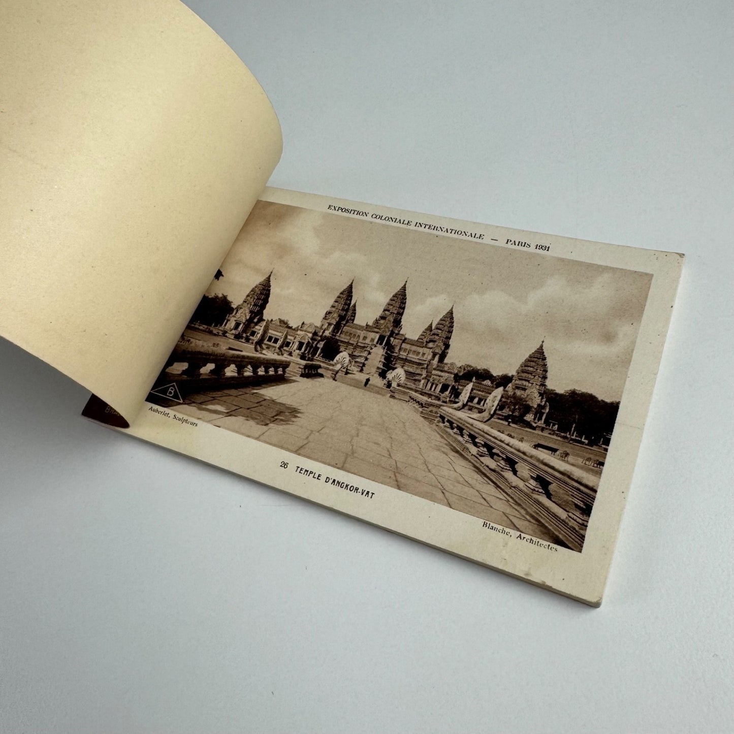 Souvenir 12 postcards. Exposition Coloniale Internationale Temple d’Angkor-Vath