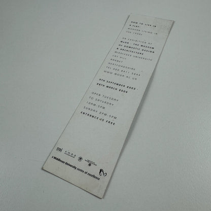 Bookmark How to live in a flat. Modern Living in the 1930s MODA 2004