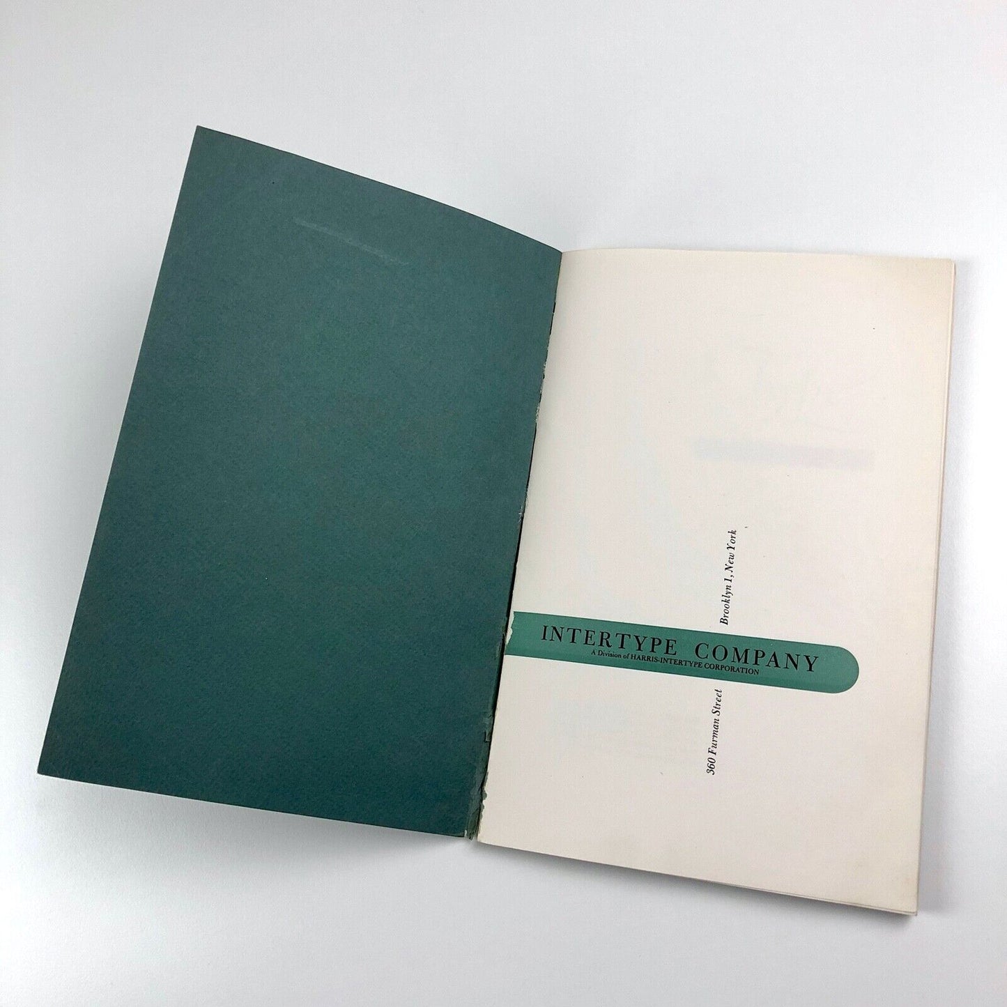 How To Select Type Faces – booklet with 6 folded inserts | Intertype Company