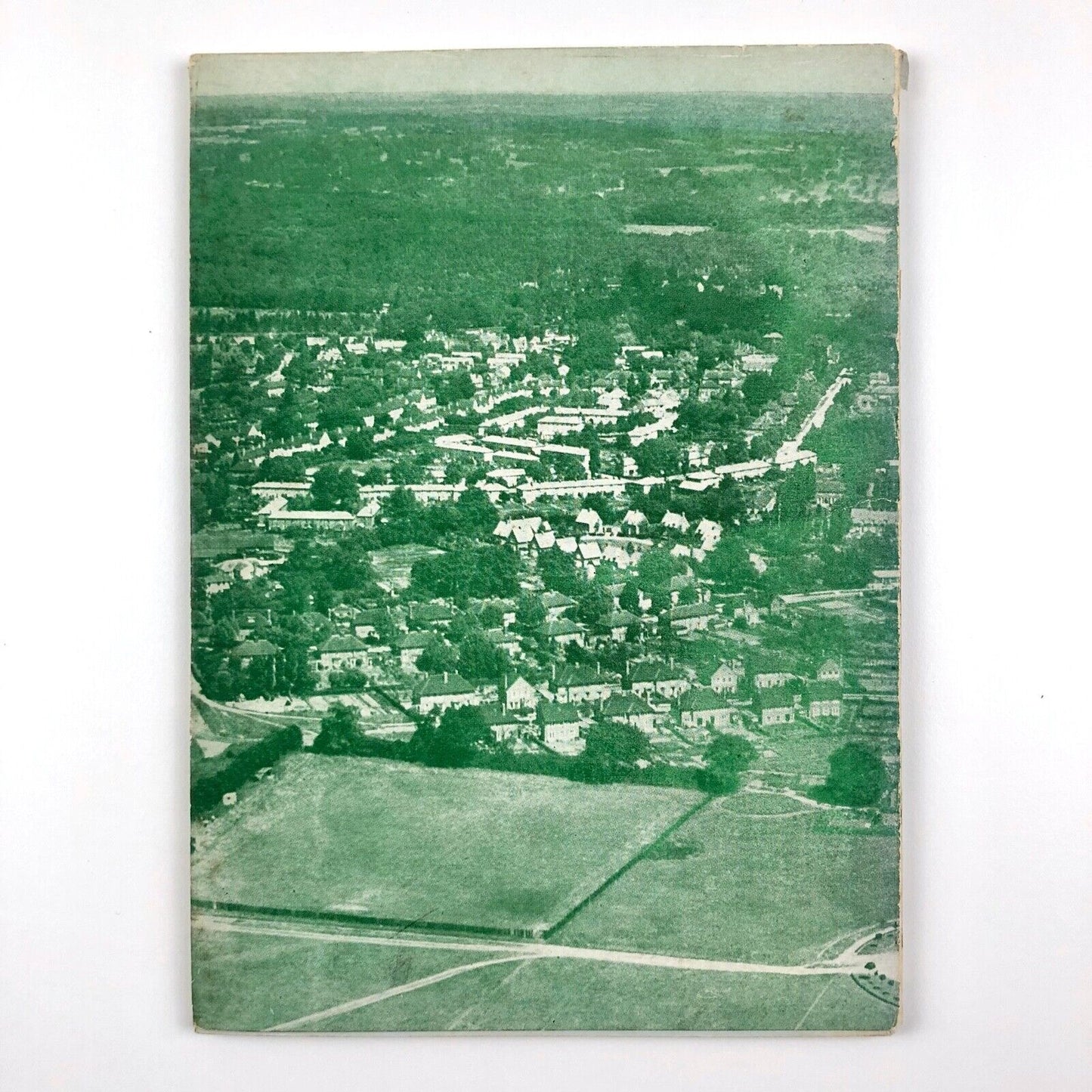The Inn and the Garden City | Elizabeth & Gilbert McAllister | B T Batsford, 1948