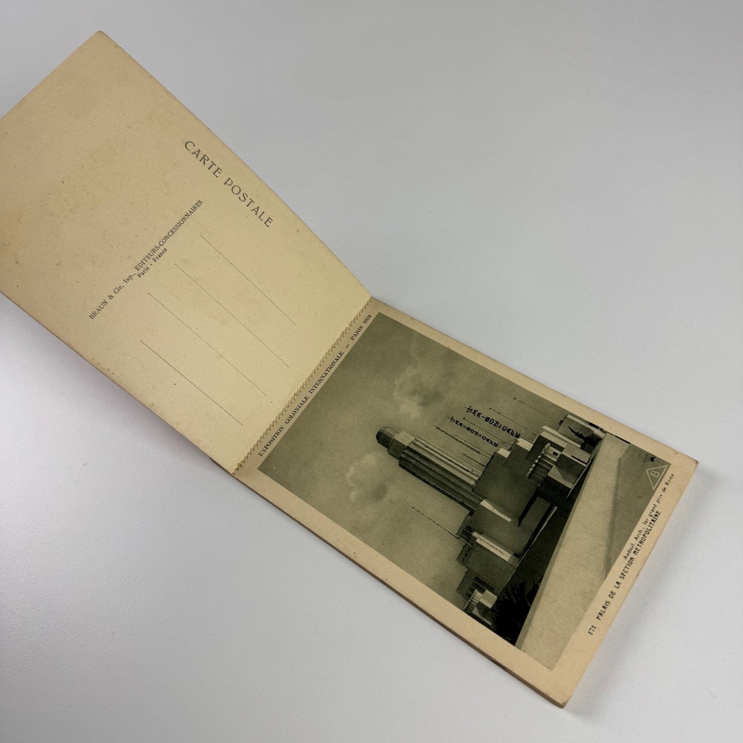 Souvenir 24 postcards. Exposition Coloniale Internationale, Paris, 1931 Promenade a Travers