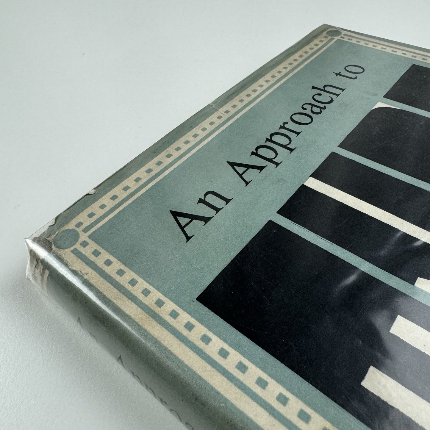 An Approach to Type by John R. Biggs | Blandford Press, 1949 first edition