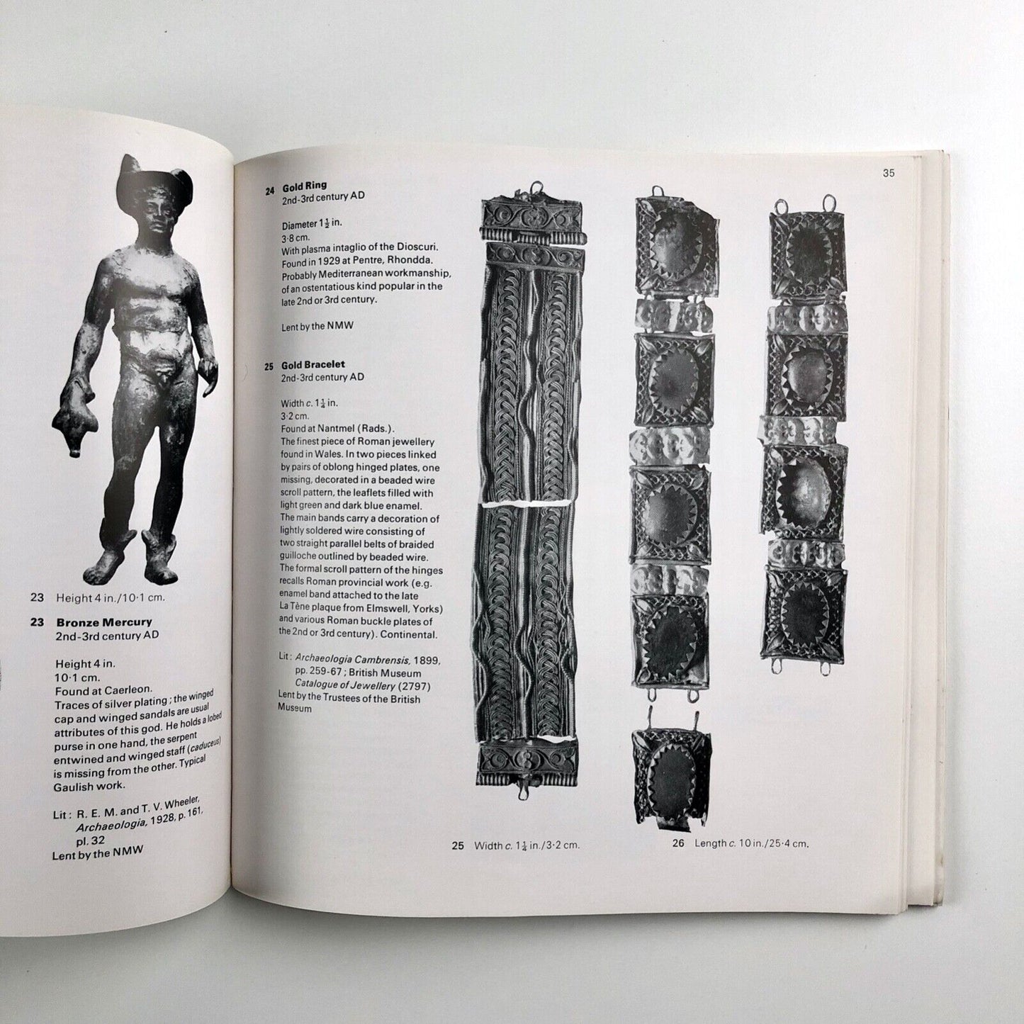 Art in Wales: a survey of four thousand years to AD 1850 | Gordon House design | 1989 catalogue