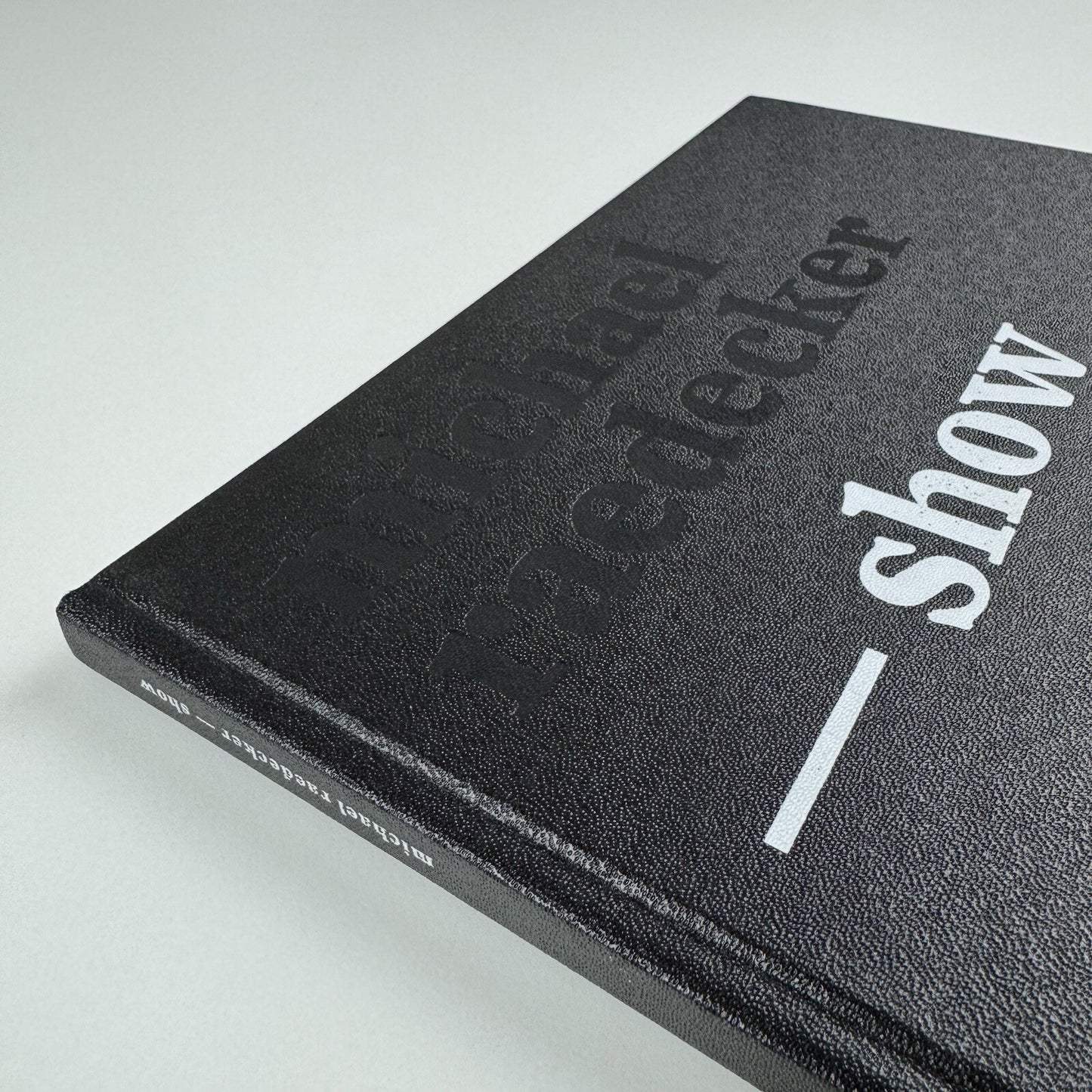 Michael Raedecker – Show | Hauser & Wirth exhibition catalogue, 2005