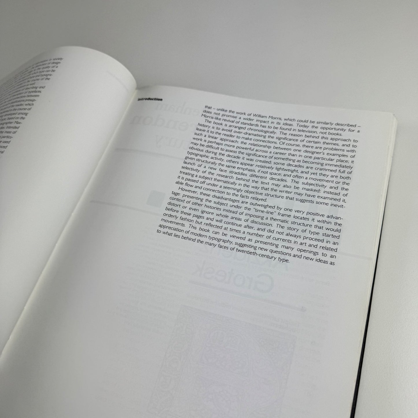 Twentieth Century Type by Lewis Blackwell | Laurence King, 1992