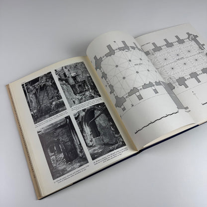 The Medieval Guildhall of London Caroline M. Barron Corporation of London, 1974