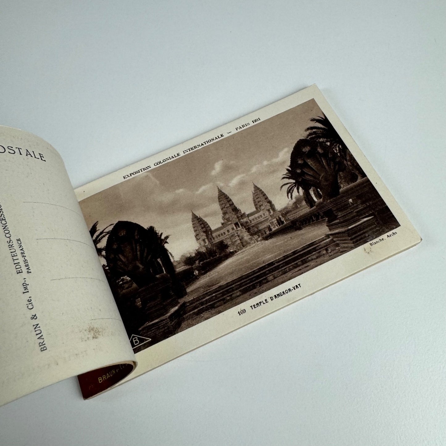 Souvenir 12 postcards. Exposition Coloniale Internationale Temple d’Angkor-Vath