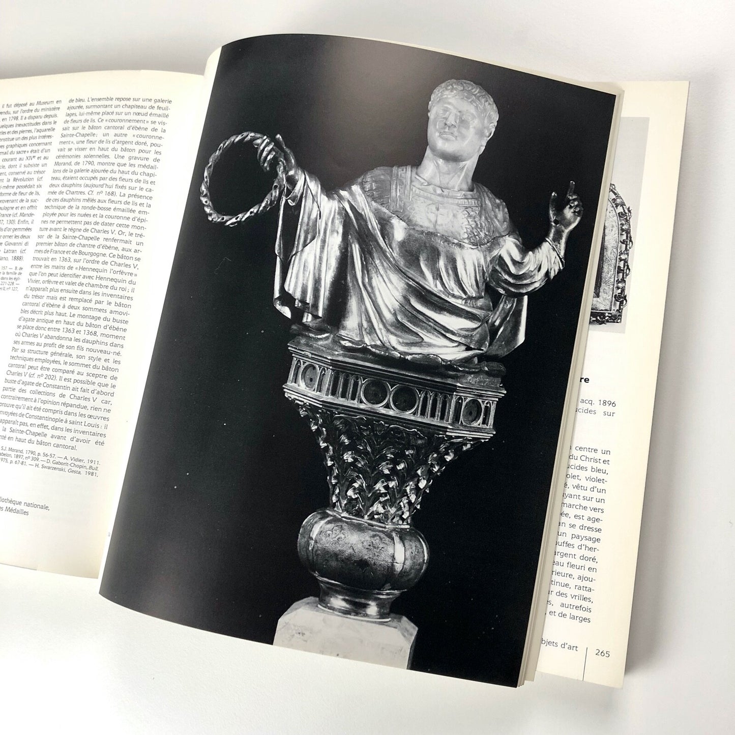 Les fastes du Gothique. Le siècle de Charles V | Paperback version, 1981