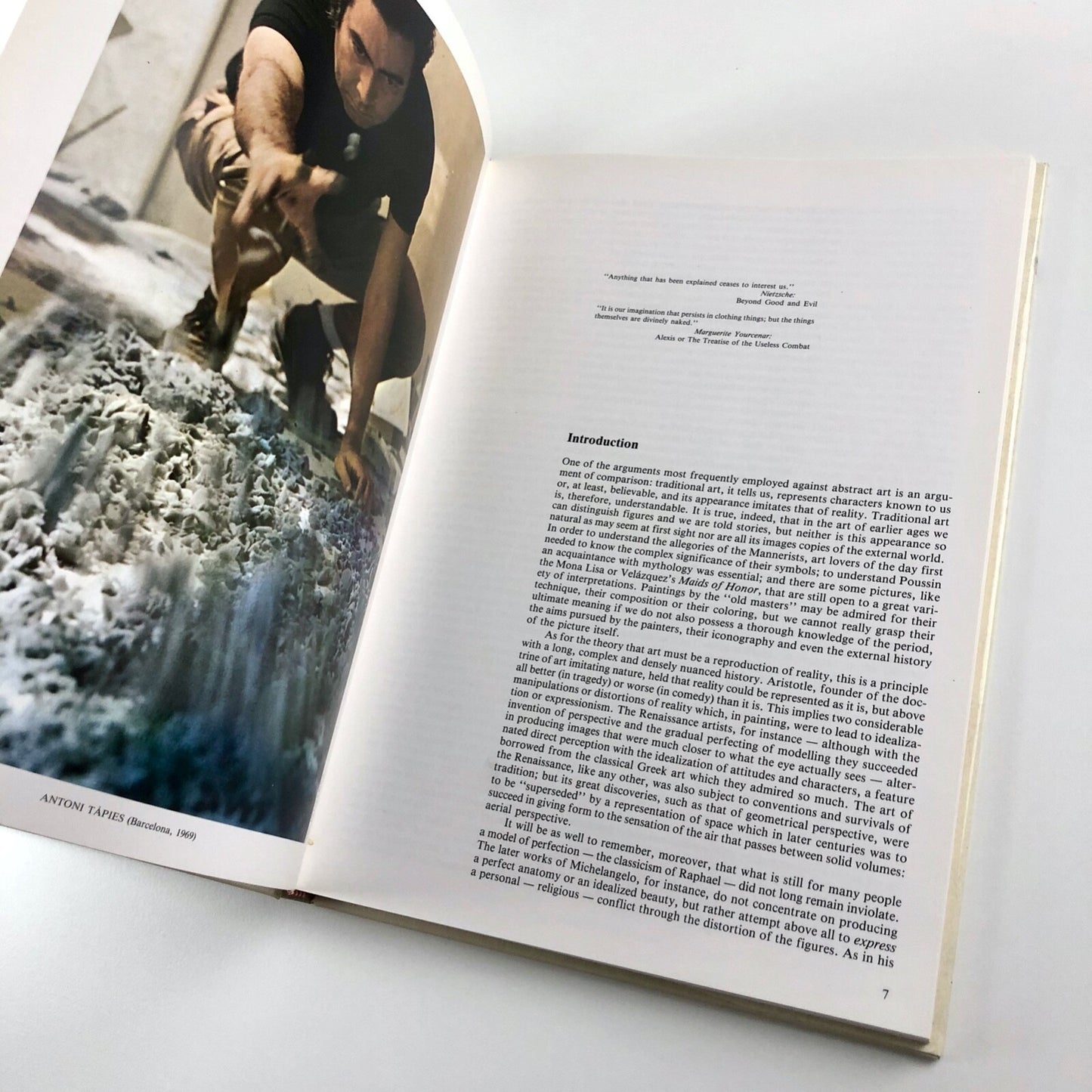 Tàpies by Victoria Combalia Dexeus | Ediciones Polígrafa, 1990 catalogue
