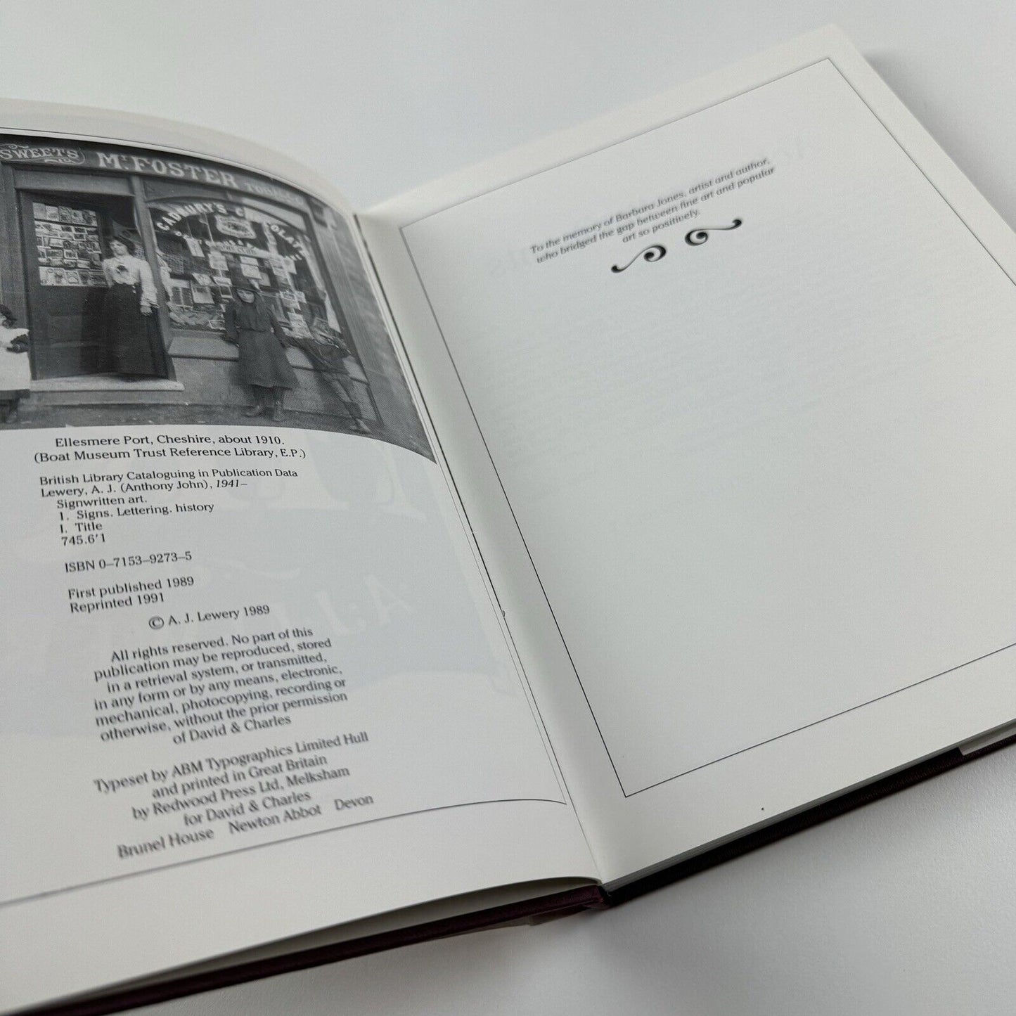 Signwritten Art by A.J. Lewery | David and Charles, 1989