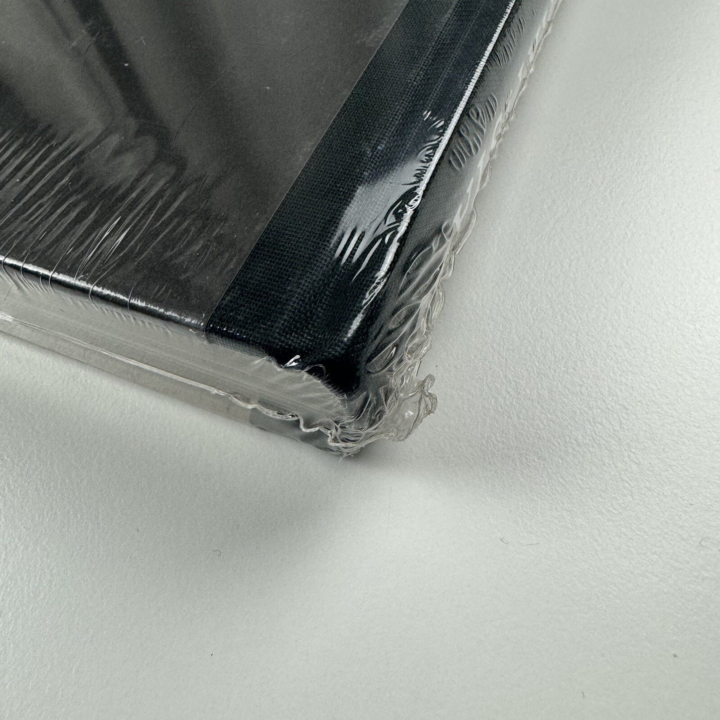 Antoni Tapies: Lo Sguardo dell’Artista | MER Paper Kunsthalle, 2014 | Axel Vervoordt, Toni Tapies, Daniela Ferretti
