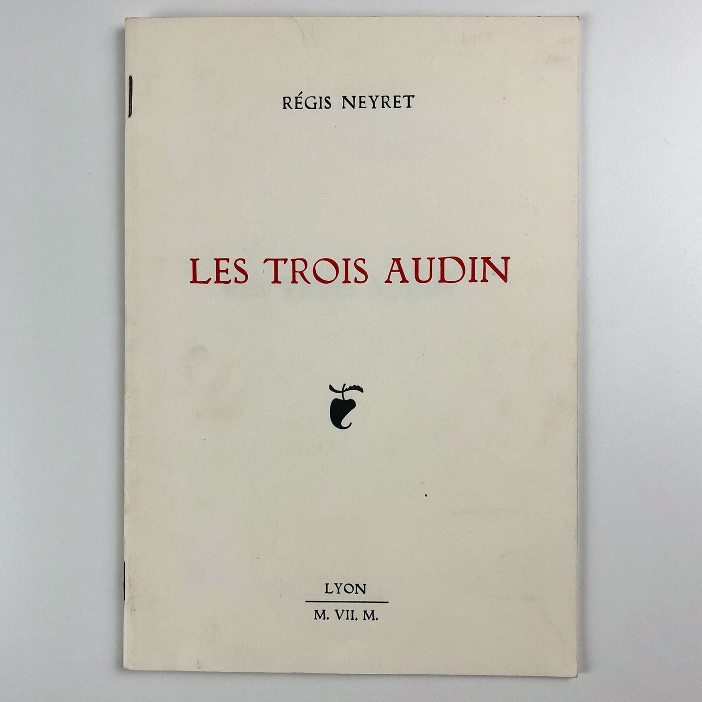 Les Trois Audin by Régis Neyret. Musée de l’imprimerie et de la banque | Nebiolo