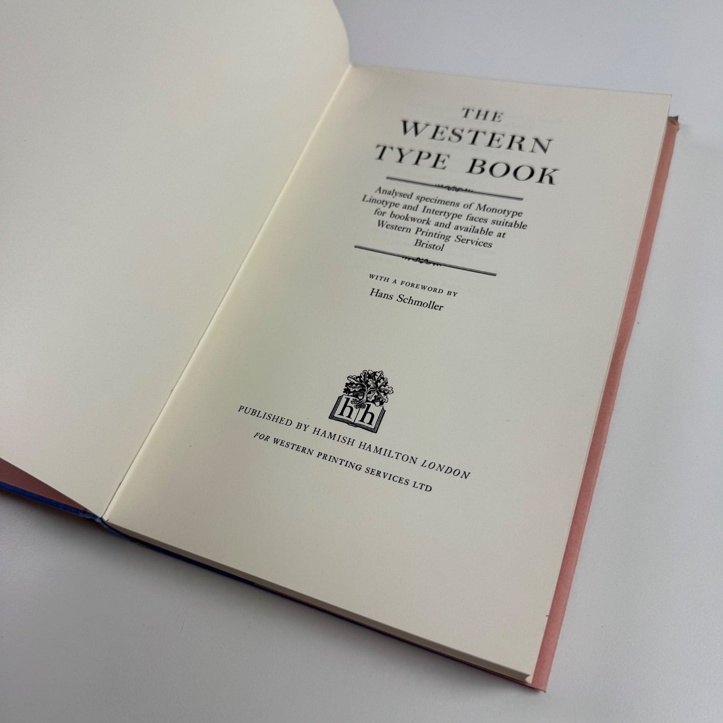 The Western Type Book 194 specimens of typefaces for books Hamish Hamilton 1970 new revised edition foreword by Hans Schmoller