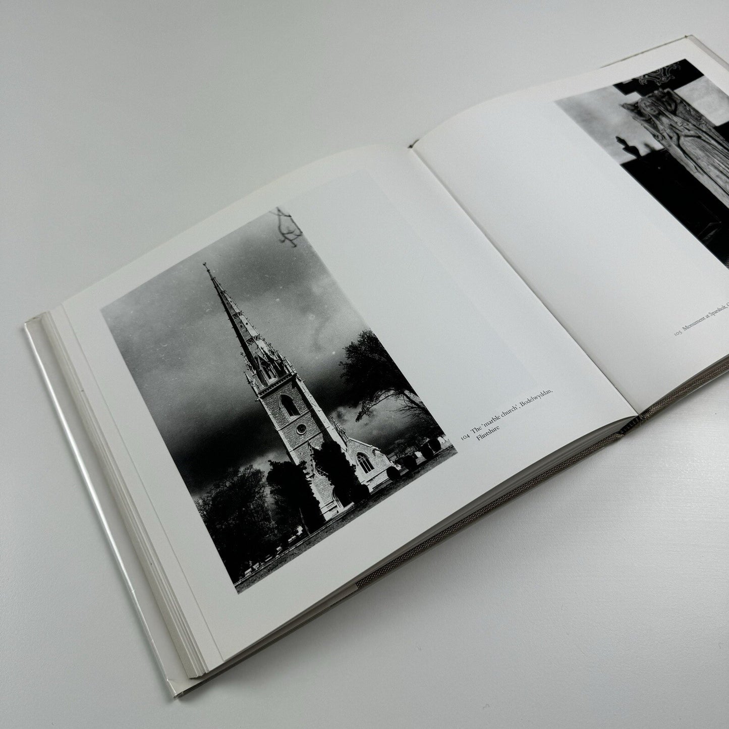 John Piper. A Painter’s Camera – Buildings and Landscapes in Britain 1935-1985 | Alan Bowness | Tate, 1987.