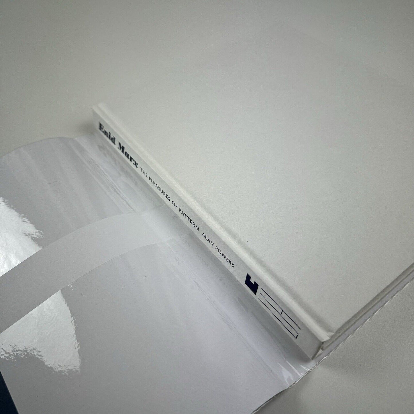 Enid Marx. The pleasures of pattern by Alan Powers | Lund Humphries, 2018 signed