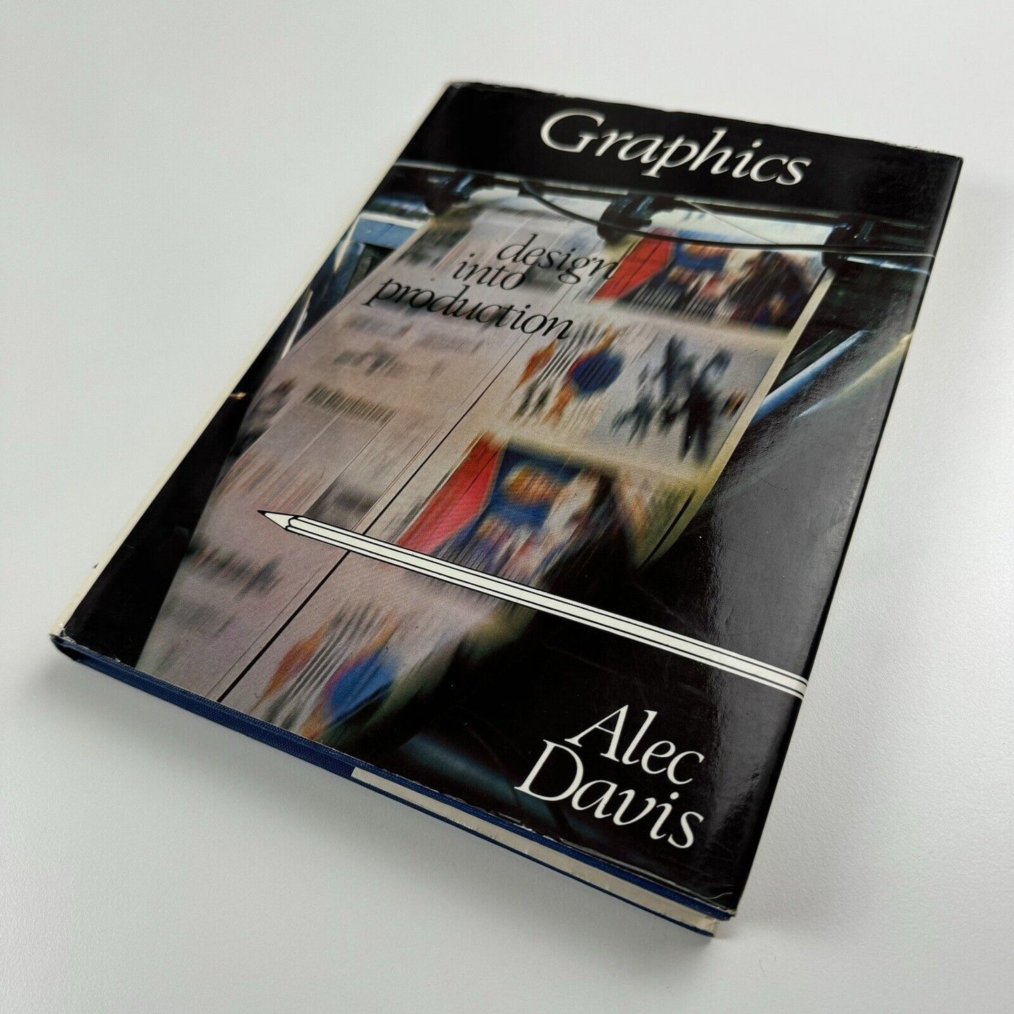 Graphics design into production by Alec Davis | Faber & Faber, 1973
